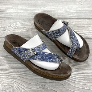 Mephisto Helen Blue Leather Thong Sandals - sz 40